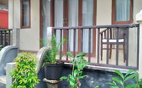 Villa Coral Cafe
